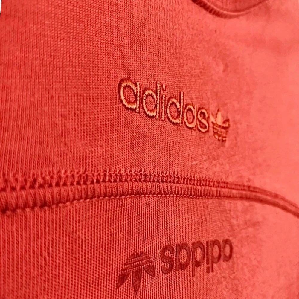 NWT Adidas Originals Women's Short Sleeve Shirt Top Red Orange Size Small - Picture 2 of 7